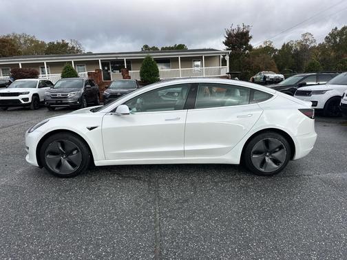 2020 Tesla Model 3 Standard Range Plus