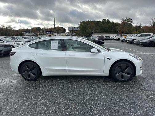 2020 Tesla Model 3 Standard Range Plus
