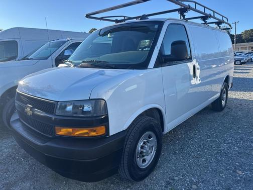 2020 Chevrolet Express 2500 RWD 2500 Regular Wheelbase WT