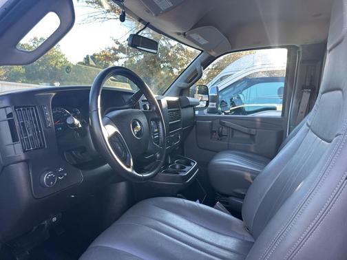 2020 Chevrolet Express 2500 RWD 2500 Regular Wheelbase WT