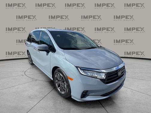 Sonic Gray Pearl 2023 Honda Odyssey Elite