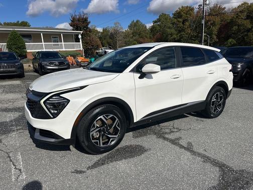 2024 Kia Sportage LX