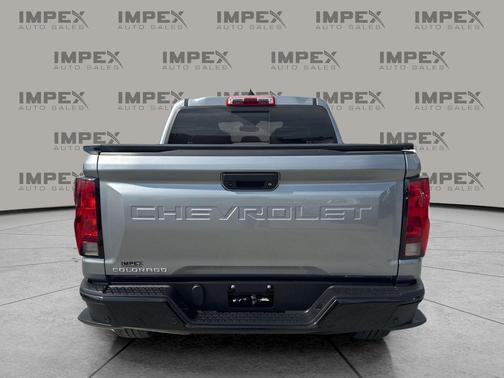Sterling Gray Metallic 2024 Chevrolet Colorado Trail Boss