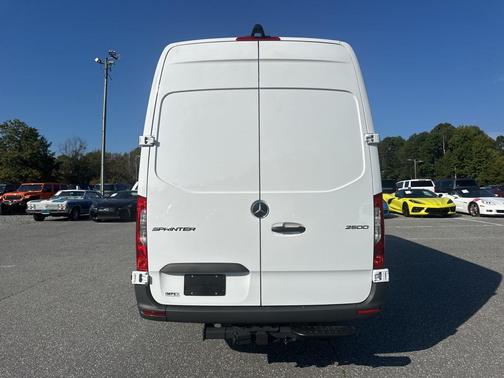 2025 Mercedes-Benz Sprinter 2500 High Roof