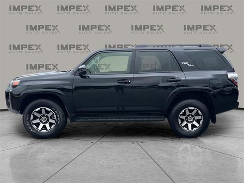2024 Toyota 4Runner TRD Off Road