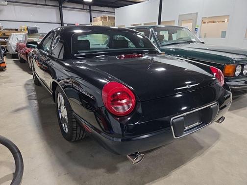 2002 Ford Thunderbird Base