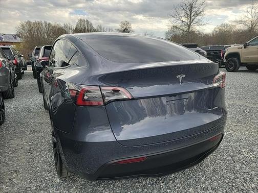 2024 Tesla Model Y Long Range Dual Motor All-Wheel Drive