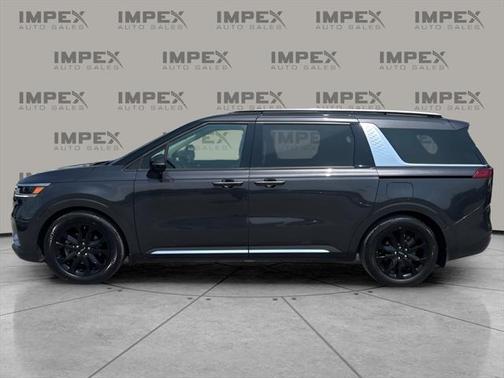 2022 Kia Carnival SX
