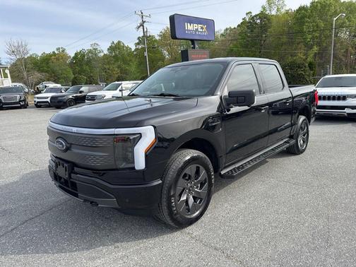 AGATE BLACK METALLIC 2023 Ford F-150 Lightning XLT