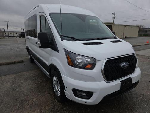 2024 Ford Transit-350 XLT