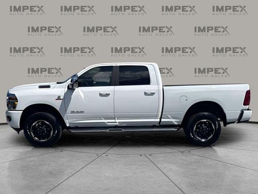 Bright White Clearcoat 2026 RAM 2500 Laramie Crew Cab 4x4 6'4' Box