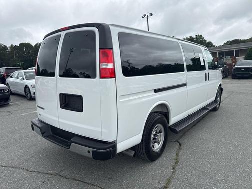 Summit White 2025 Chevrolet Express 3500 RWD 3500 Extended Wheelbase LT