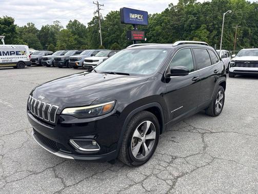 Diamond Black Crystal Pearlcoat 2019 Jeep Cherokee Limited