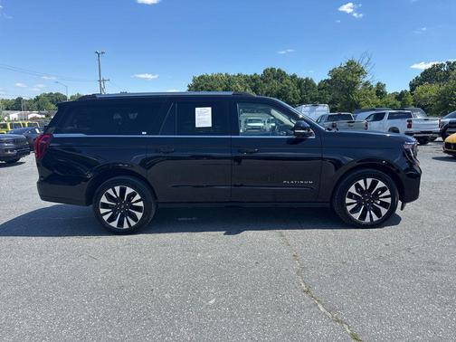 AGATE BLACK METALLIC 2025 Ford Expedition Max Platinum