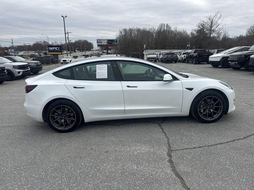 2023 Tesla Model 3 Standard Range