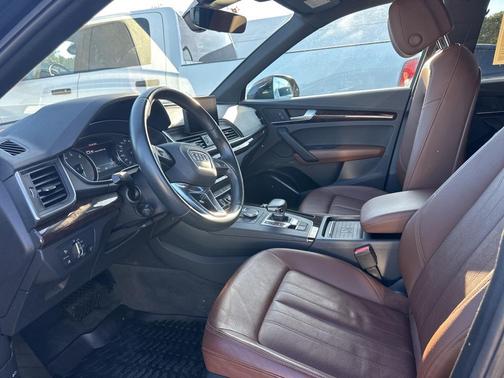 2020 Audi Q5 45 Premium