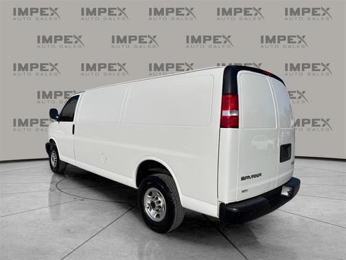 2023 GMC Savana 2500 Work Van