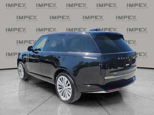 2025 Land Rover Range Rover P530 SE
