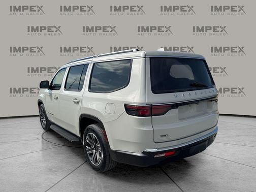 Luxury White Pearlcoat 2022 Jeep Wagoneer Series III 4x4