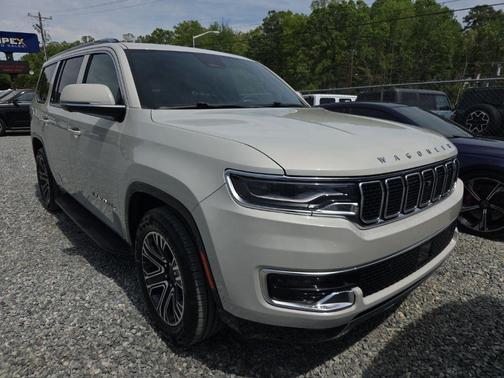 Luxury White Pearlcoat 2022 Jeep Wagoneer Series III 4x4