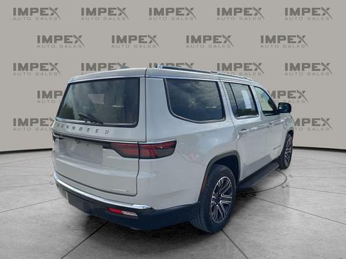 Luxury White Pearlcoat 2022 Jeep Wagoneer Series III 4x4