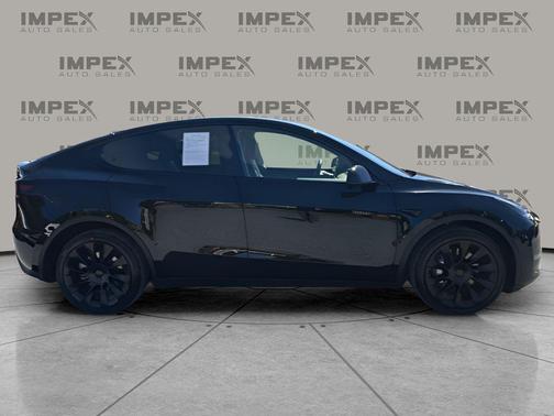 2022 Tesla Model Y Long Range Dual Motor All-Wheel Drive