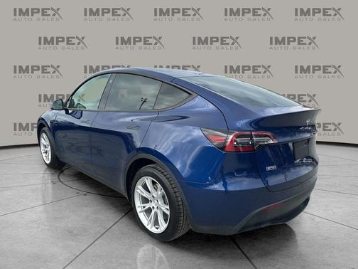 2022 Tesla Model Y Long Range Dual Motor All-Wheel Drive