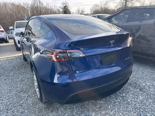 2022 Tesla Model Y Long Range Dual Motor All-Wheel Drive