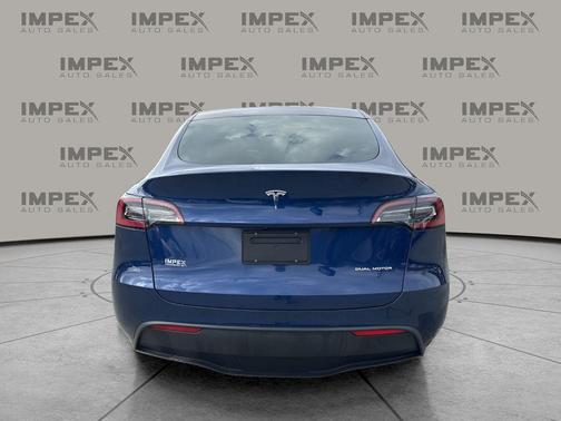 2022 Tesla Model Y Long Range Dual Motor All-Wheel Drive