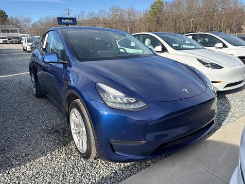 2022 Tesla Model Y Long Range Dual Motor All-Wheel Drive