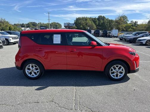 2024 Kia Soul LX