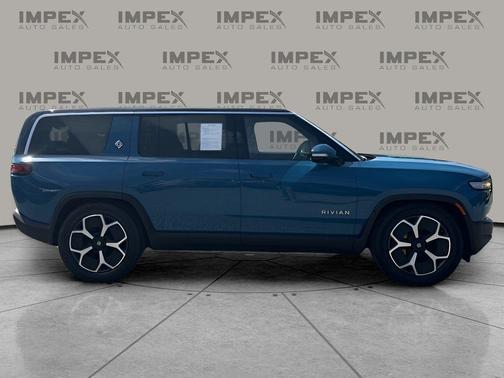 2023 Rivian R1S Adventure