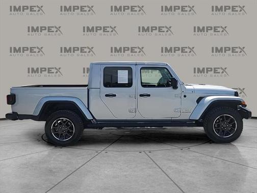 2023 Jeep Gladiator Overland