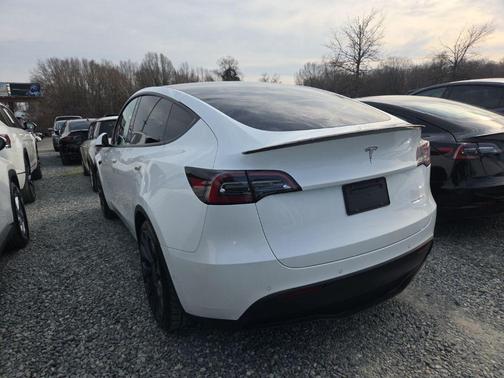 2022 Tesla Model Y Performance Dual Motor All-Wheel Drive