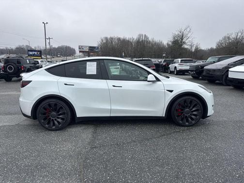 2022 Tesla Model Y Performance Dual Motor All-Wheel Drive