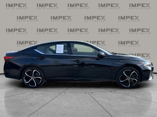 2025 Nissan Altima SR FWD