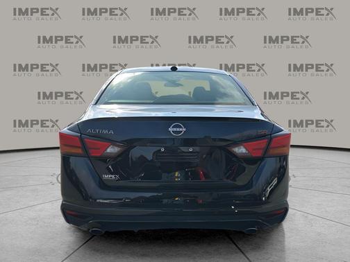 2025 Nissan Altima SR FWD