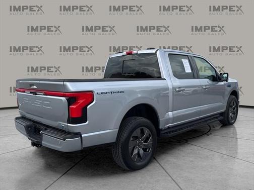 2025 Ford F-150 Lightning LARIAT