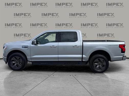 2025 Ford F-150 Lightning LARIAT