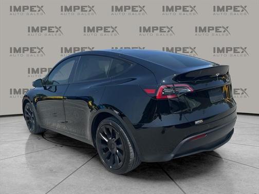2022 Tesla Model Y Long Range Dual Motor All-Wheel Drive