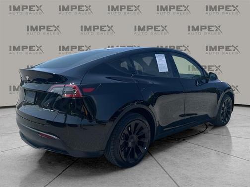 2022 Tesla Model Y Long Range Dual Motor All-Wheel Drive