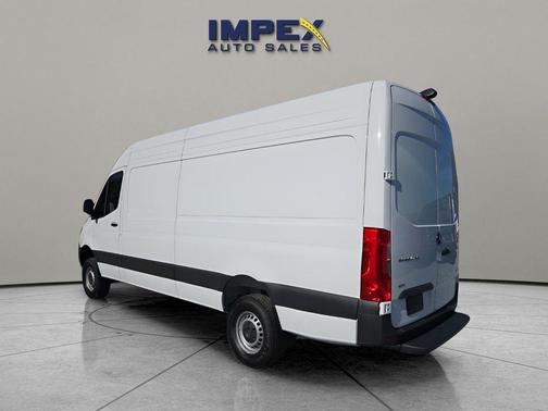 2025 Mercedes-Benz Sprinter 2500 High Roof