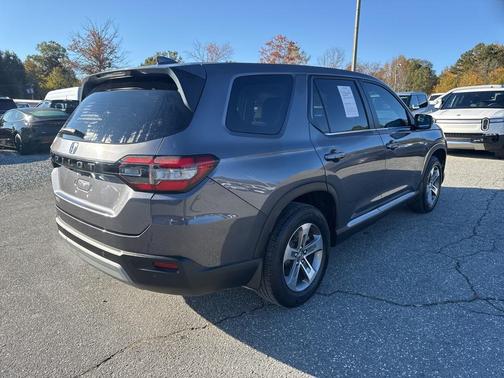 2023 Honda Pilot 2WD EX-L 8 Passenger