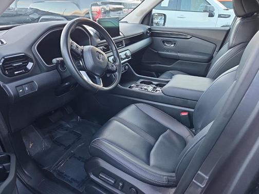 2023 Honda Pilot 2WD EX-L 8 Passenger