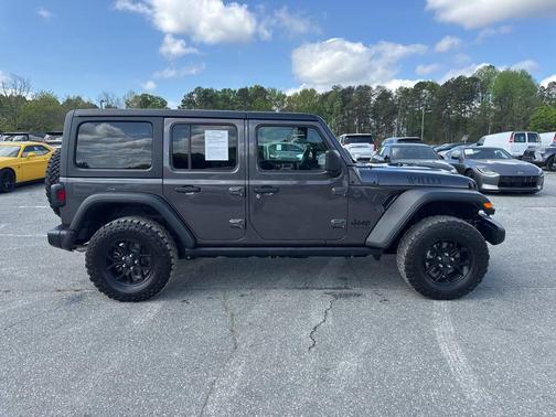 Granite Crystal Metallic Clearcoat 2025 Jeep Wrangler Willys