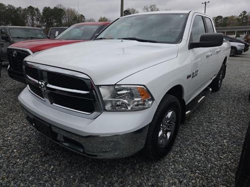 2017 RAM 1500 SLT