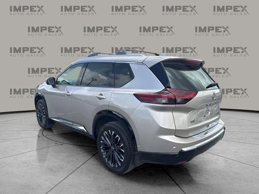 Champagne Silver Metallic 2025 Nissan Rogue Platinum