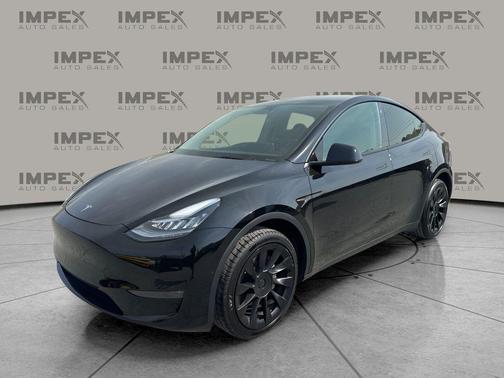 2022 Tesla Model Y Long Range Dual Motor All-Wheel Drive