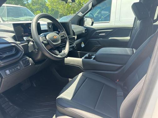 Summit White 2024 Chevrolet Silverado EV Work Truck