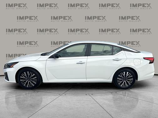 Glacier White 2025 Nissan Altima 2.5 SV